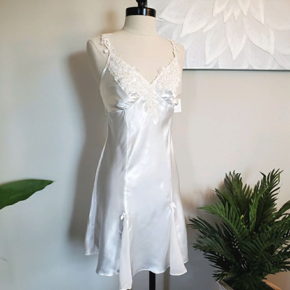 Linea Donatella White Satin Lace Slip Chemise